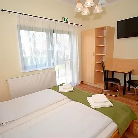 Bed & Breakfast Szarszo Panzio Balatonszarszo