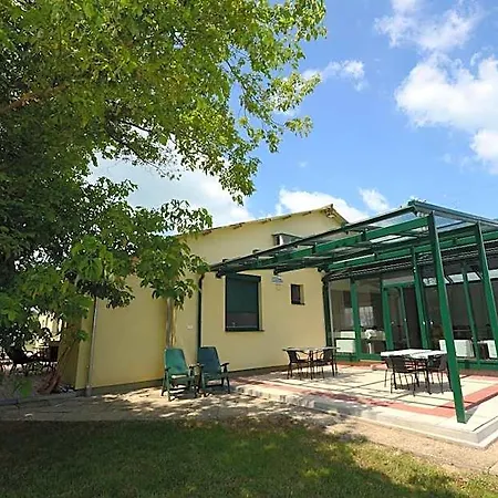 Bed & Breakfast Szárszó Panzió