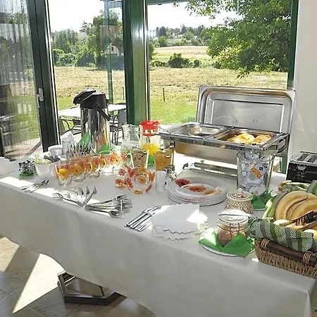 Szárszó Panzió Bed & Breakfast 3*