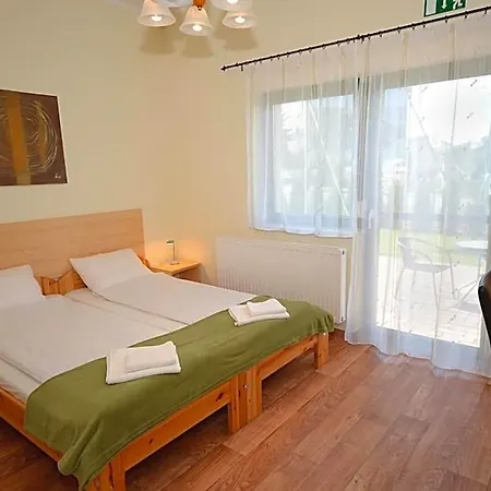 Szárszó Panzió 3* Balatonszarszo