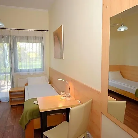 Szárszó Panzió Bed & Breakfast