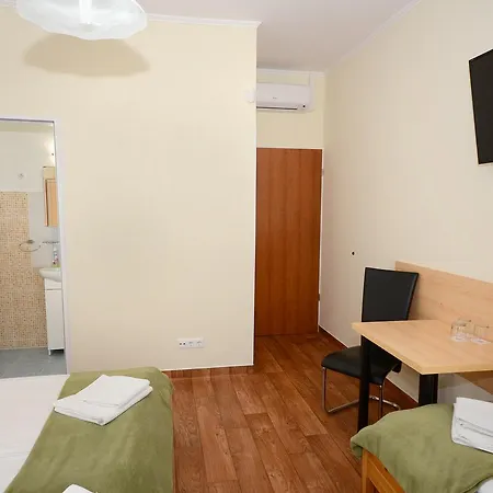 Szarszo Panzio ベッド・アンド・ブレックファスト