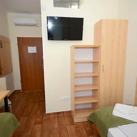 Szarszo Panzio ベッド・アンド・ブレックファスト バラトンサールソー