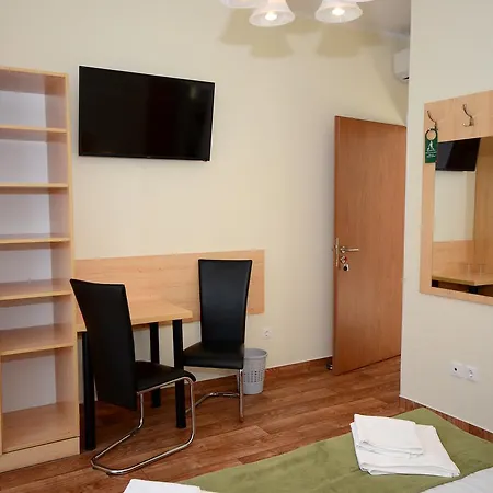 Bed & Breakfast Szarszo Panzio