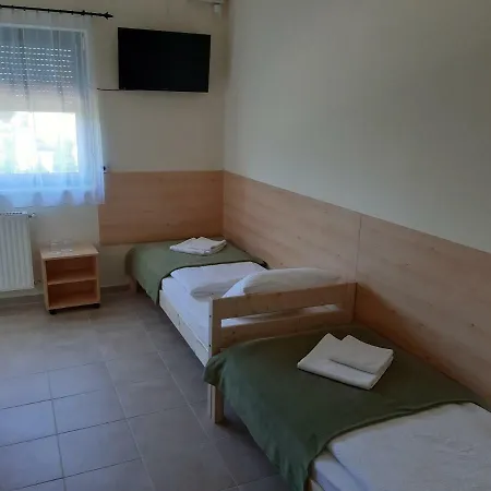 Szarszo Panzio ベッド・アンド・ブレックファスト