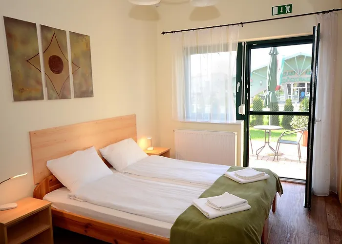 Szarszo Panzio B&B 4*